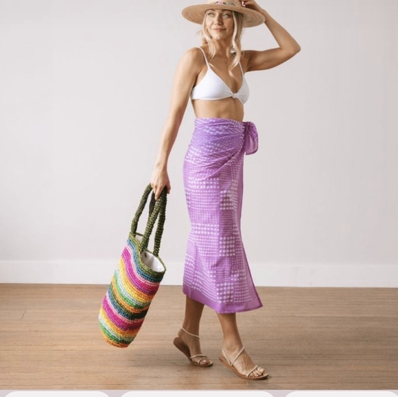 Floral Purple and Pink Batik Beach Sarong With Fringes - Picture 4 of 5